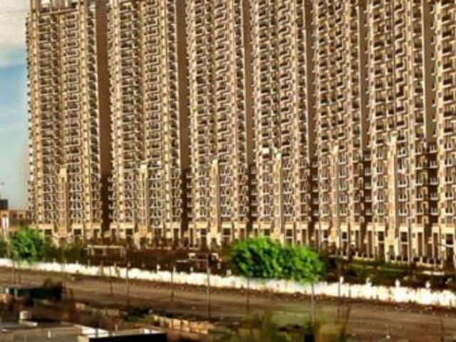 Flat for sale in Hazipur, Noida
