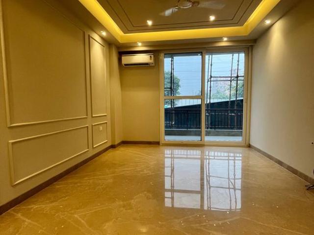 Flat for sale in South West Delhi, Deri