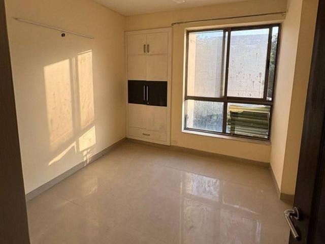 Flat for sale in Hariana