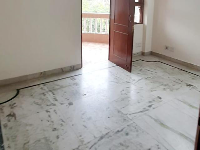 Flat for sale in South West Delhi, Deri