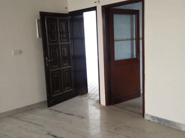 Flat for sale in Sector 45, Faridabad