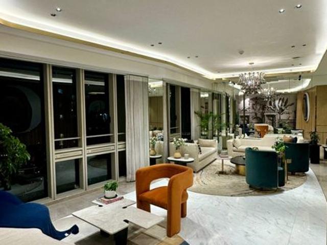 Flat for sale in Lower Parel, Mumbai City District
