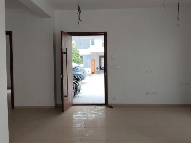 Flat for sale in Guttala Begumpet, Hyderabad