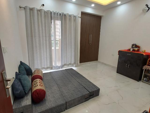 Flat for sale in Sector 143, Noida
