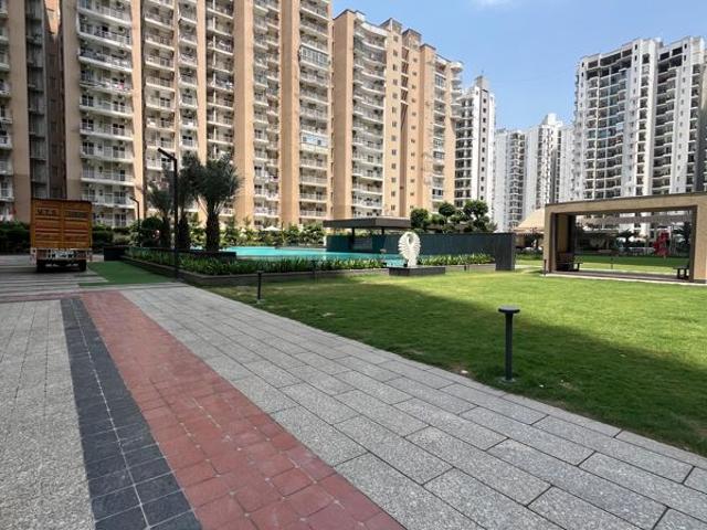 Flat for sale in Sector 143B, Noida