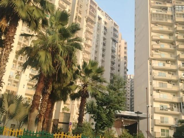 Flat for sale in Sector 107, Noida