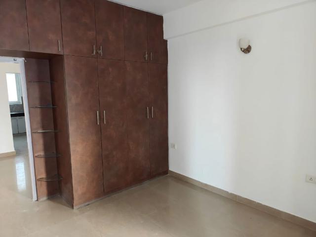 Flat for sale in Barola, Noida