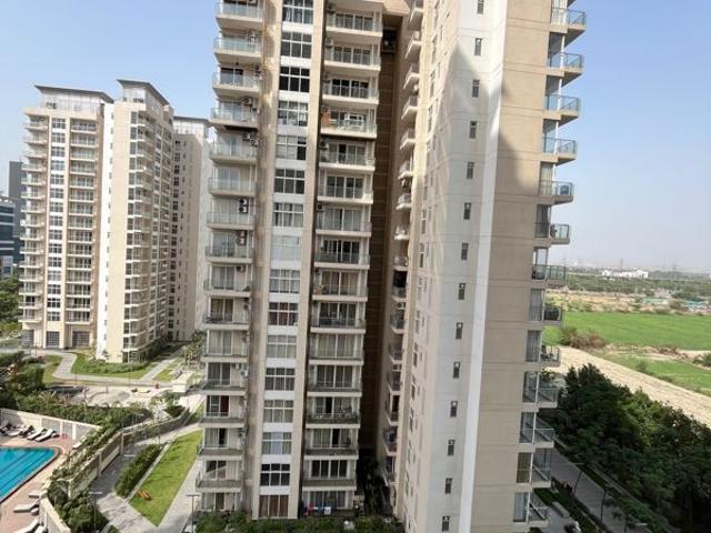 Flat for sale in Kondli, Noida
