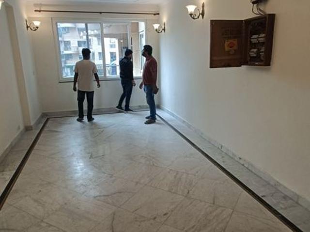 Flat for sale in South West Delhi, Deri
