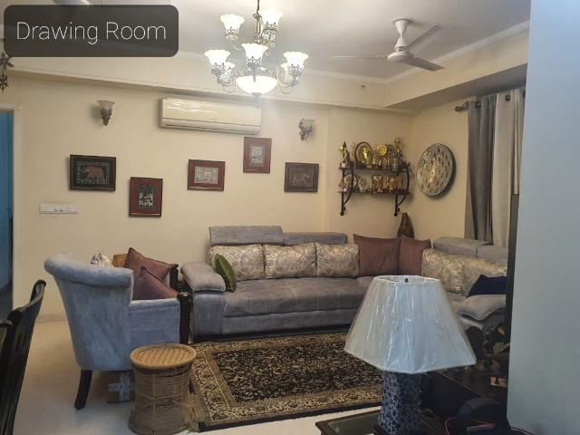 Flat for sale in DLF 5, Gurugram