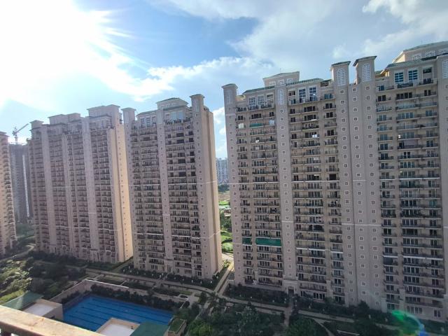 Flat for sale in Noida, Gautam Buddha Nagar