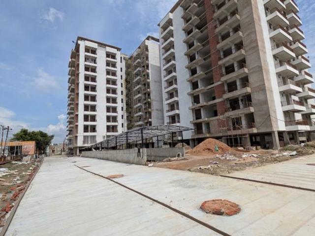 Flat for sale in Lucknow, Uttar Pradesh