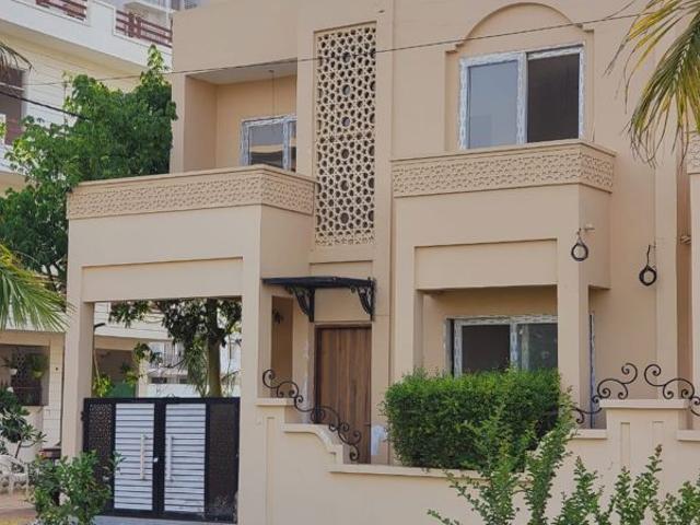 Villa for sale in Lucknow