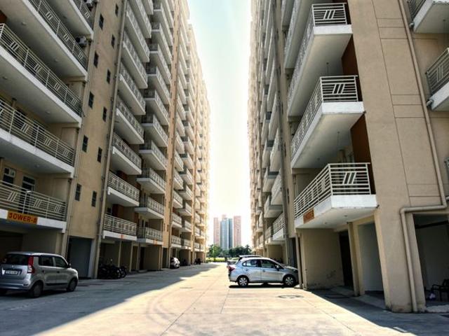 Flat for sale in Hariana