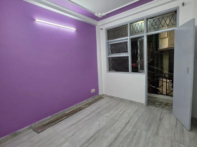 Flat for sale in Sarita Vihar, Delhi