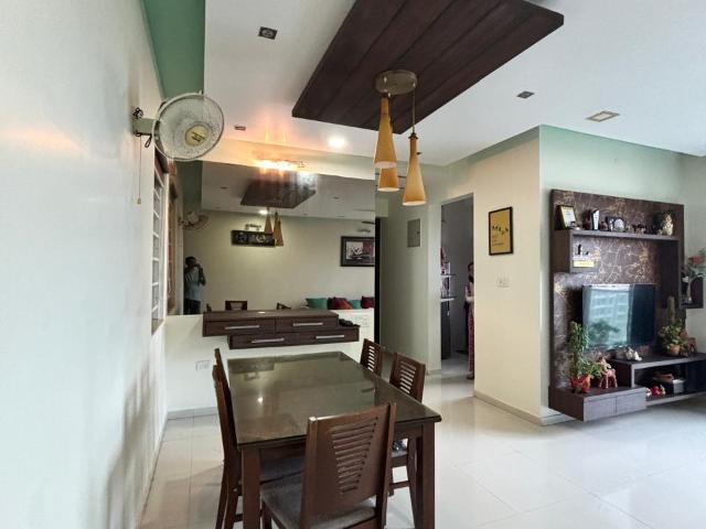 Flat for sale in Vasant Lawns, Thane