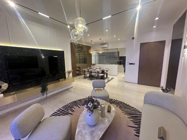 Flat for sale in Bhakti Park, Mumbai