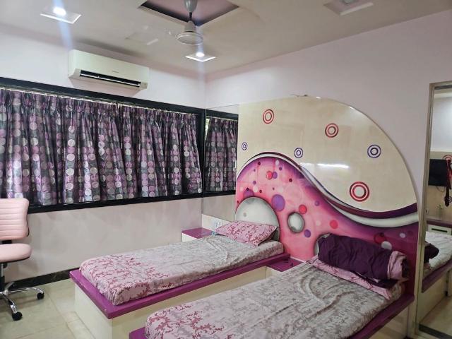 Flat for sale in Parel, Mumbai City District
