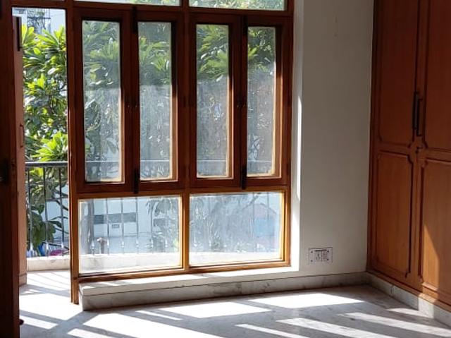 Flat for sale in Hariana