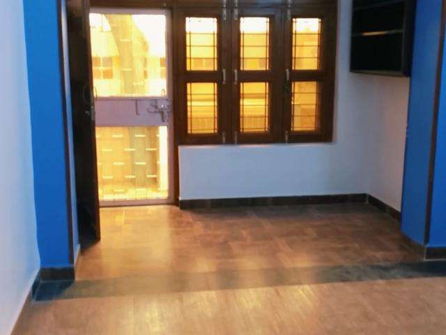 Flat for sale in Vasant Kunj, Delhi