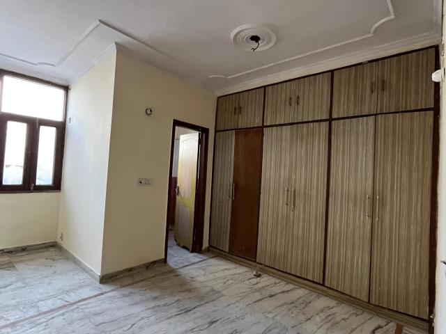 Flat for sale in Chanakyapuri, Delhi