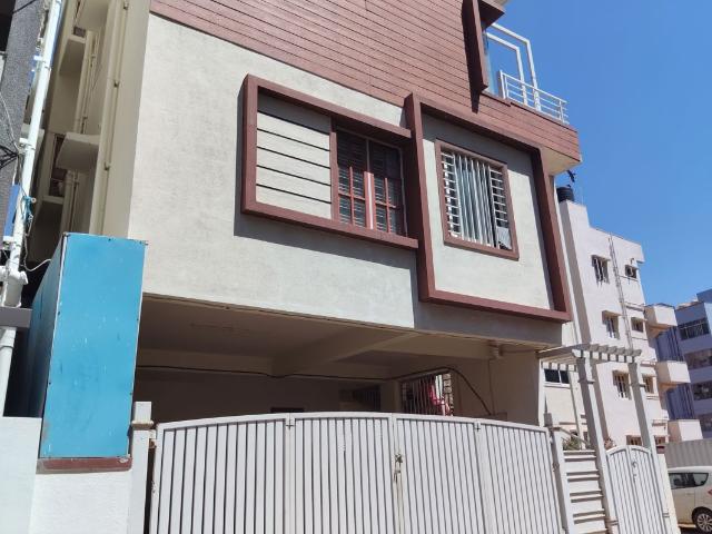 House for sale in Bangalore North, Cox Town - Bangalore