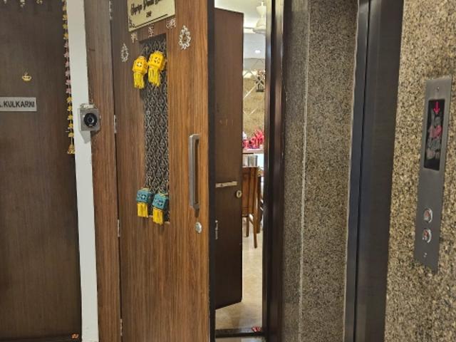 Flat for sale in Lodha Sterling, Thane