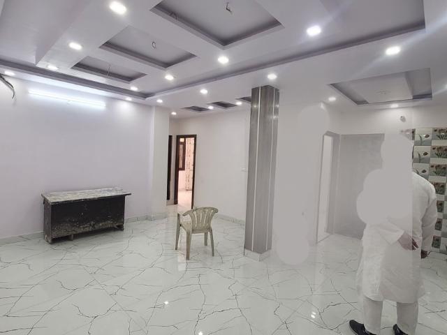 Flat for sale in Dilshad Garden, Delhi