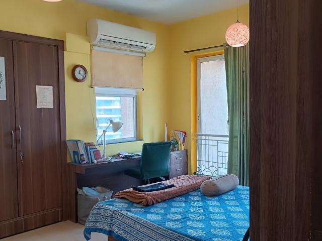 Flat for sale in One Hiranandani, Thane