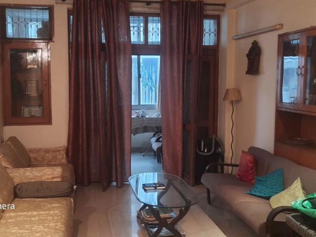 Flat for sale in East Delhi, Deri