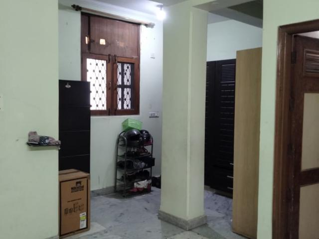 Flat for sale in Vikaspuri, Delhi