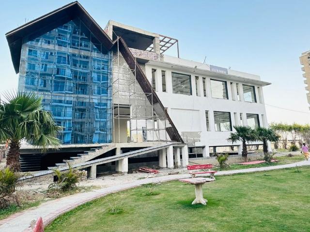 Flat for sale in Sector 127, Khuni Mazra