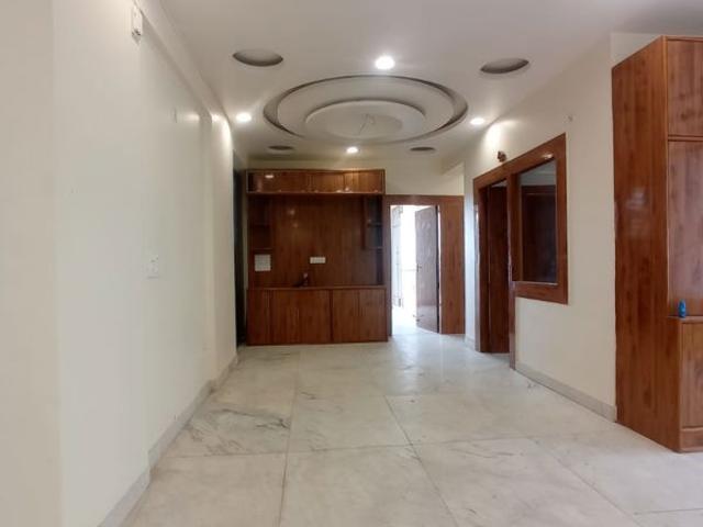 Flat for sale in South West Delhi, Deri