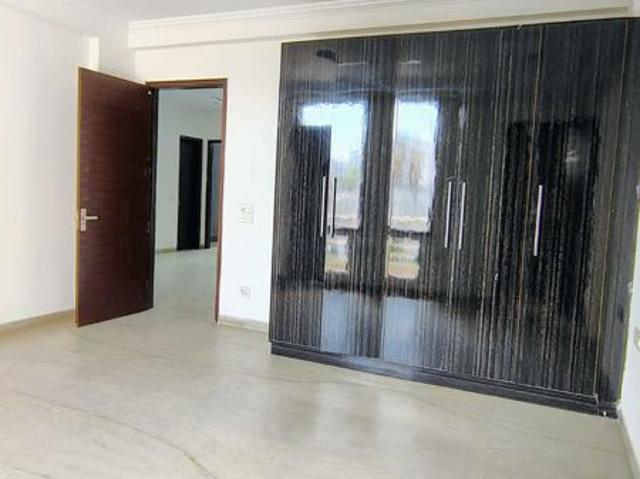 Flat for sale in Palm Gardens, Gurugram