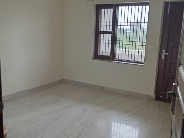 Flat for sale in Hariana