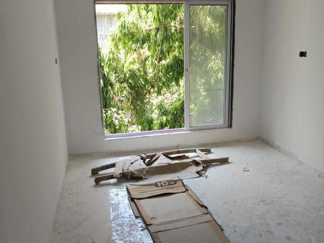 Flat for sale in Khar, Mumbai