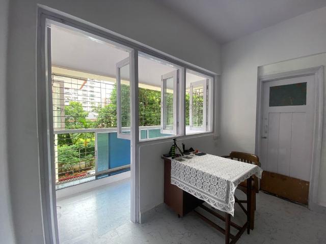 Flat for sale in Colaba, Mumbai City District