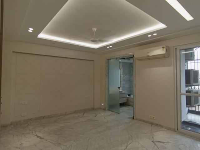 Flat for sale in Kamla Nagar, Delhi