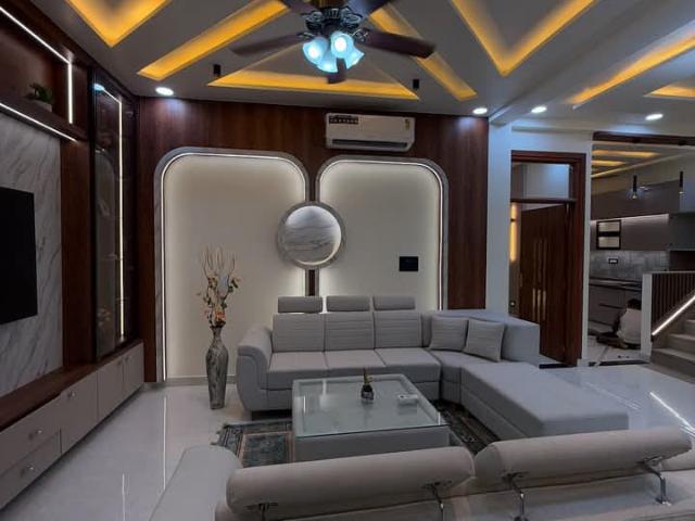 Flat for sale in New Delhi, Delhi