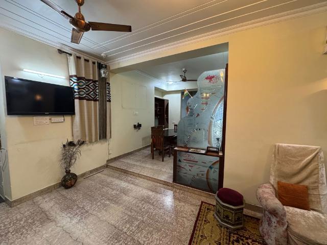 Flat for sale in Vaishali, Ghaziabad