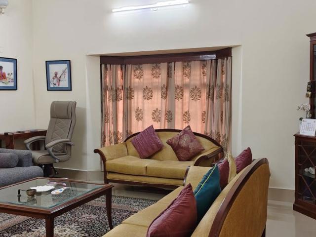 House for sale in Bangalore South, Cox Town - Bangalore