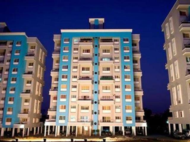 Flat for sale in Kumar Primrose, Pune