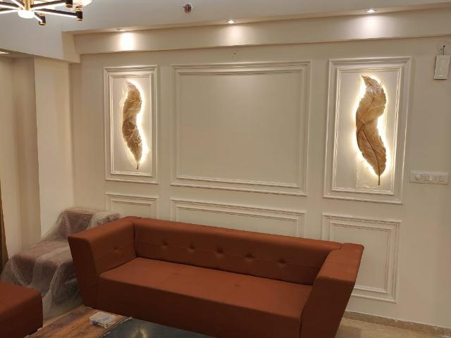 Flat for sale in Hazipur, Noida