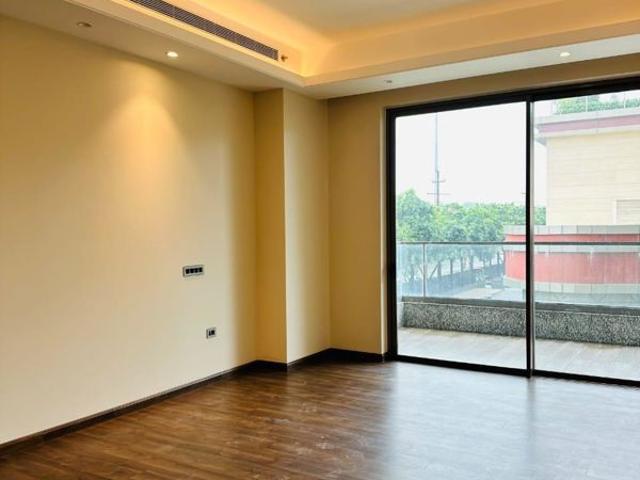 Flat for sale in Imperial Court, Noida