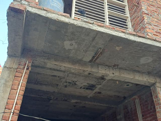 House for sale in Hariana