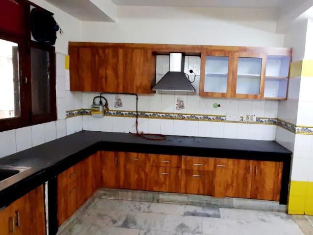 Flat for sale in South West Delhi, Deri
