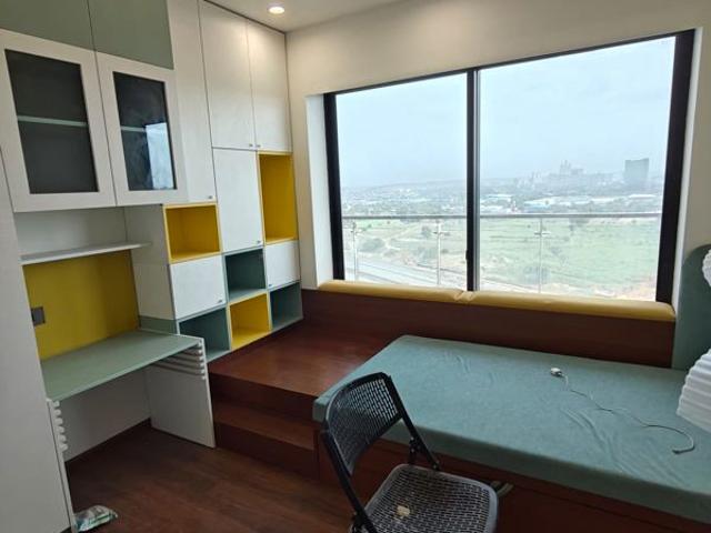 Flat for sale in South West Delhi, Deri