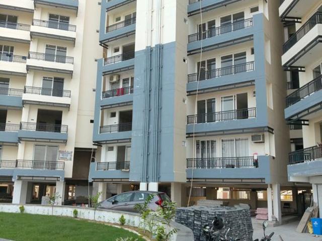 Flat for sale in Ganesh Ganj, Lucknow