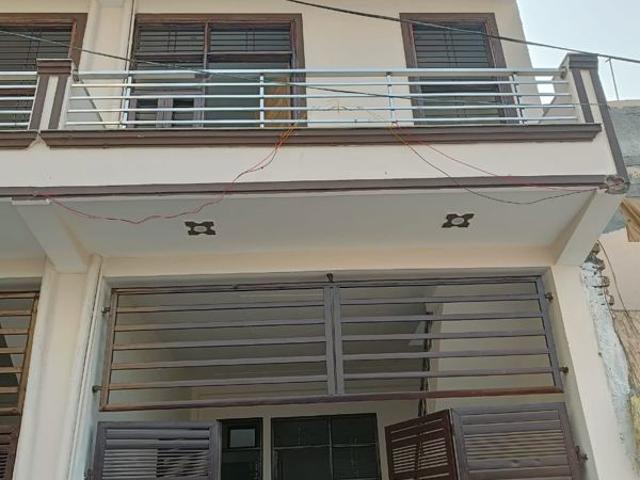 House for sale in Hariana