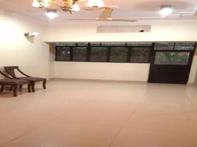 Flat for sale in East Delhi, Deri